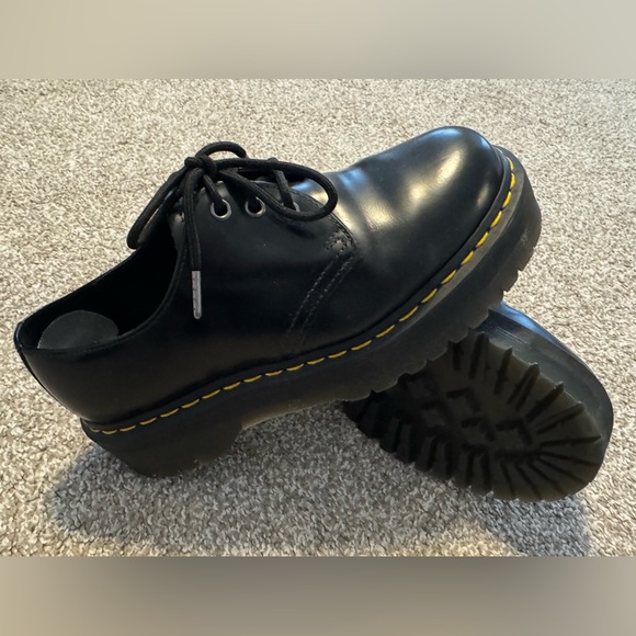 Dr. Martens 1461 Smooth Leather Platform shoes in black. - Picture 3 of 9